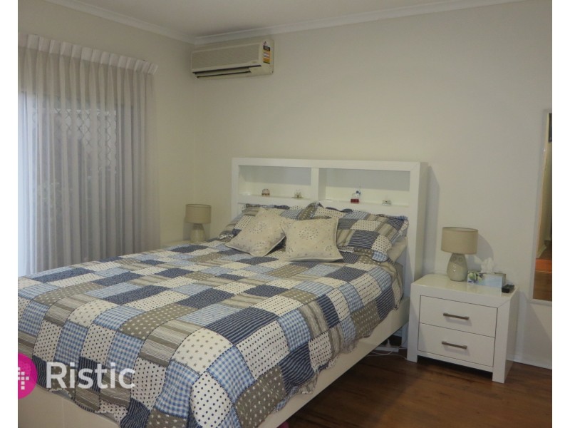 42 Appletree Drive, Mill Park VIC 3082