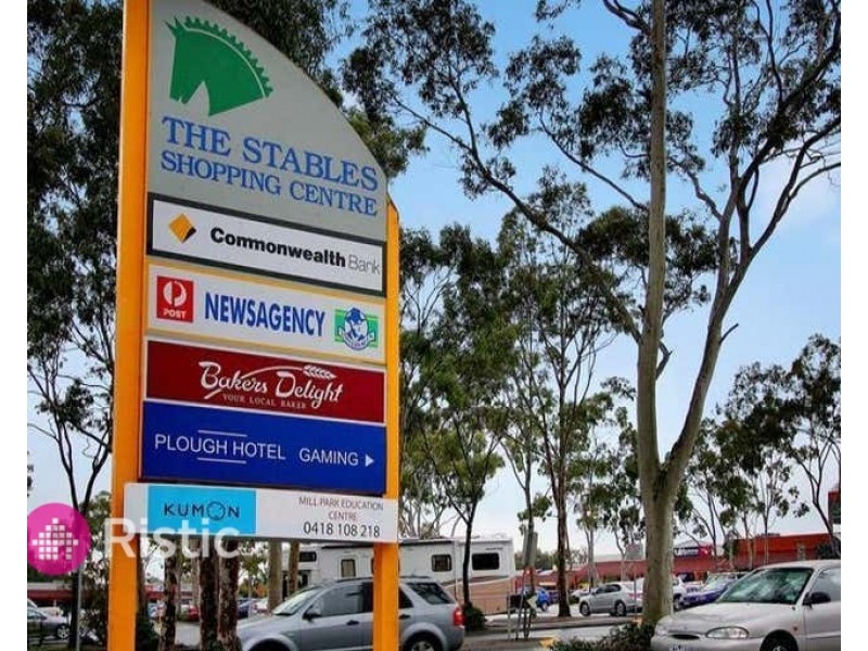 42 Appletree Drive, Mill Park VIC 3082