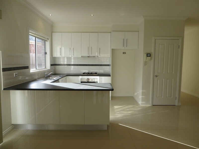 23 Paringa Avenue, South Morang VIC 3752