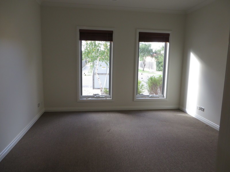 23 Paringa Avenue, South Morang VIC 3752