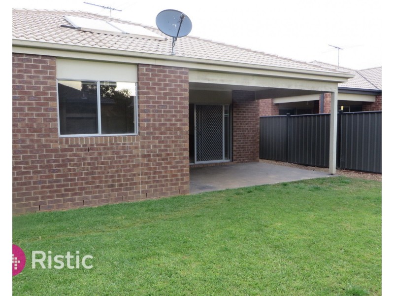 10 Atkinson Close, Point Cook VIC 3030