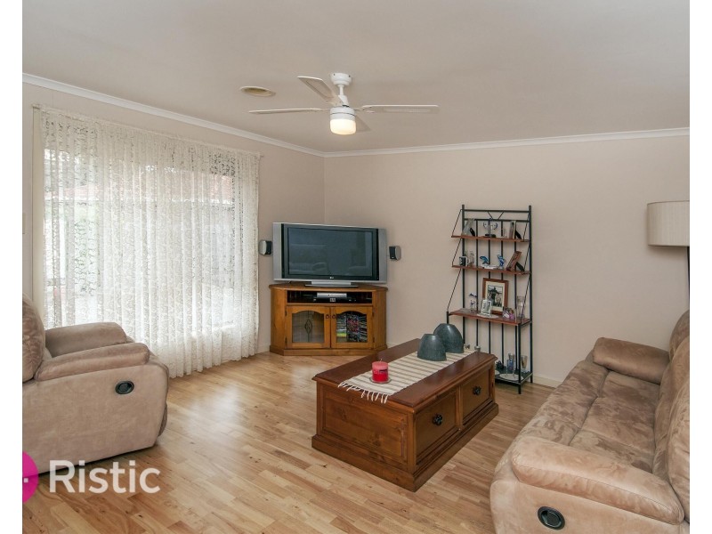 108A Woolnough Drive, Mill Park VIC 3082