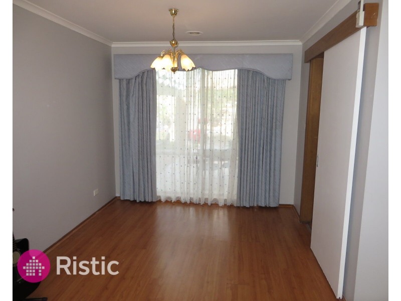 47 Grenda Drive, Mill Park VIC 3082