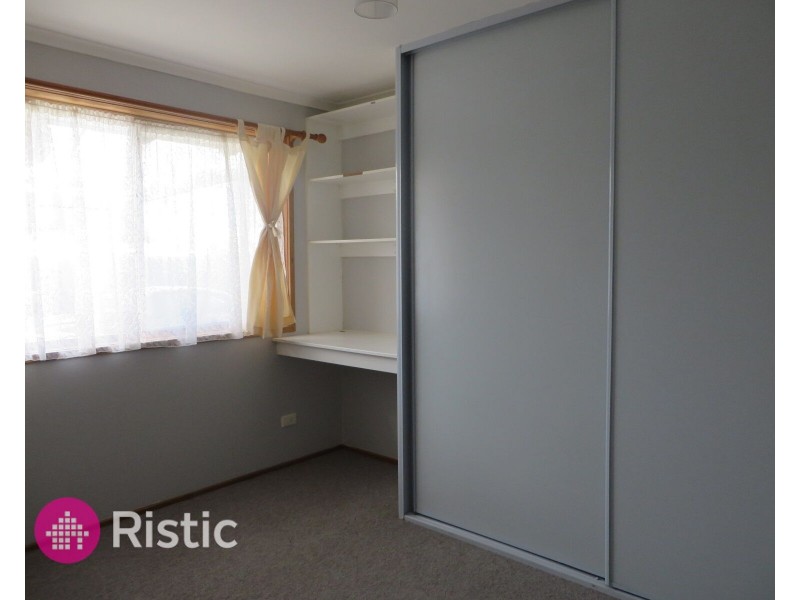 47 Grenda Drive, Mill Park VIC 3082
