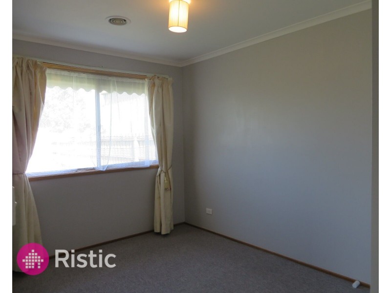 47 Grenda Drive, Mill Park VIC 3082