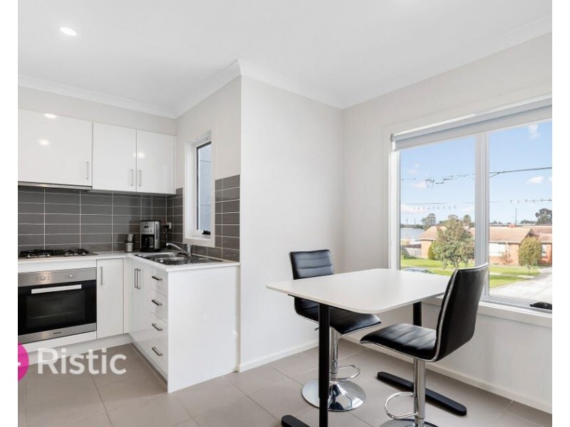 18F Houston Street, Epping VIC 3076