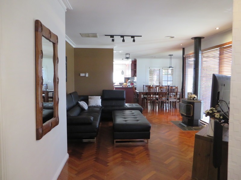 1/22 Kalman Road, Epping VIC 3076