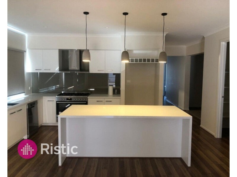 16 Danzig Street, Kalkallo VIC 3064