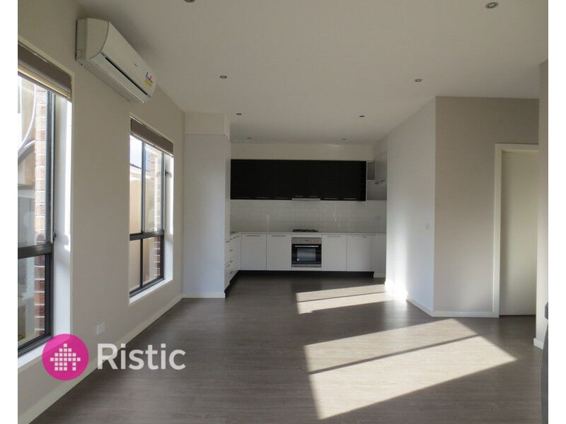 2/21 Ethel Avenue, Lalor VIC 3075
