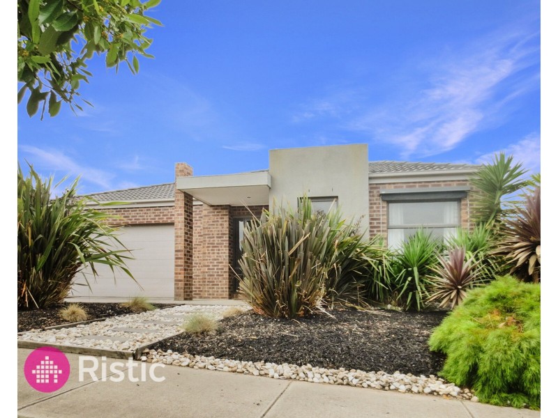 15 Breenview Place, Doreen VIC 3754