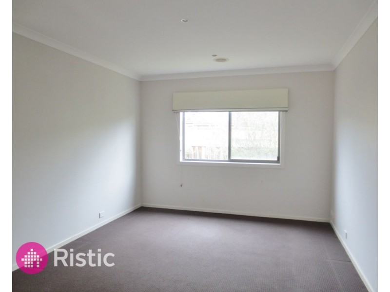 15 Breenview Place, Doreen VIC 3754