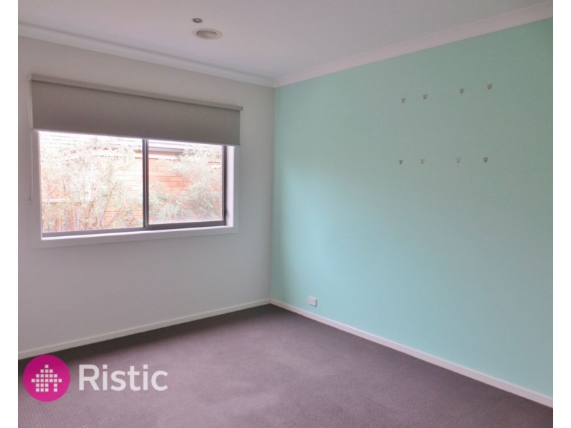 15 Breenview Place, Doreen VIC 3754