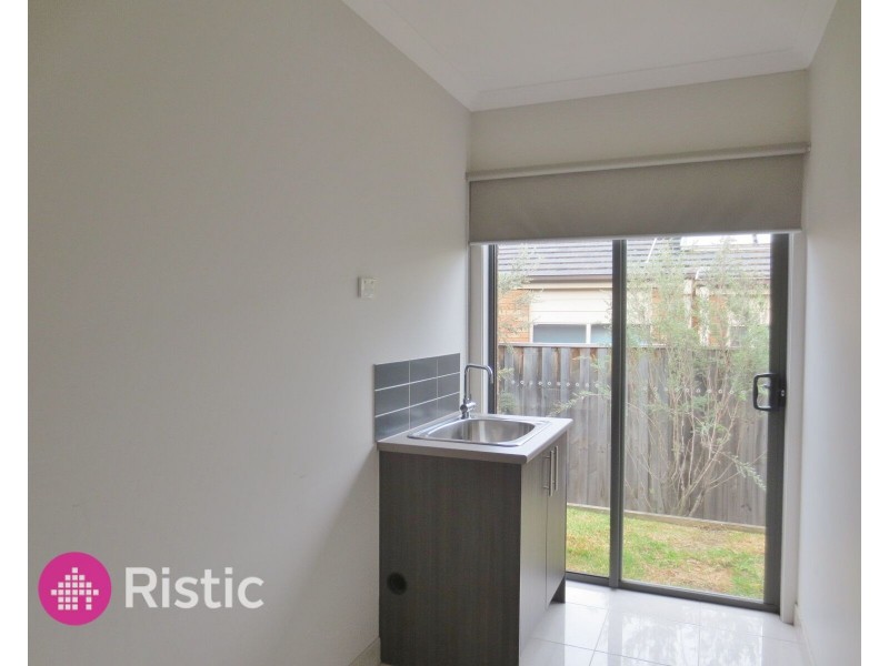 15 Breenview Place, Doreen VIC 3754