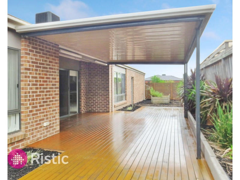 15 Breenview Place, Doreen VIC 3754