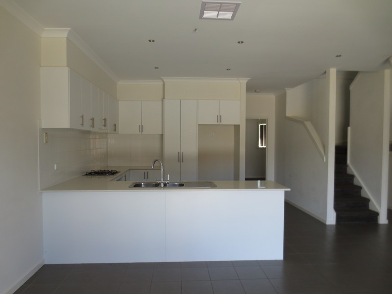 294 The Lakes Boulevard, South Morang VIC 3752