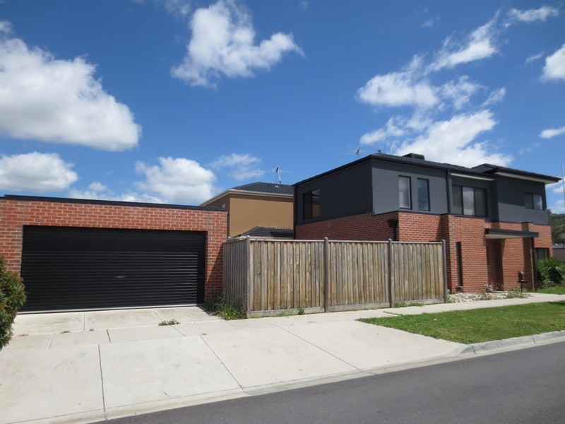 294 The Lakes Boulevard, South Morang VIC 3752