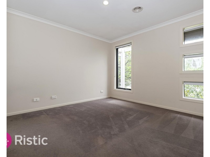 14 Coleridge Way, South Morang VIC 3752