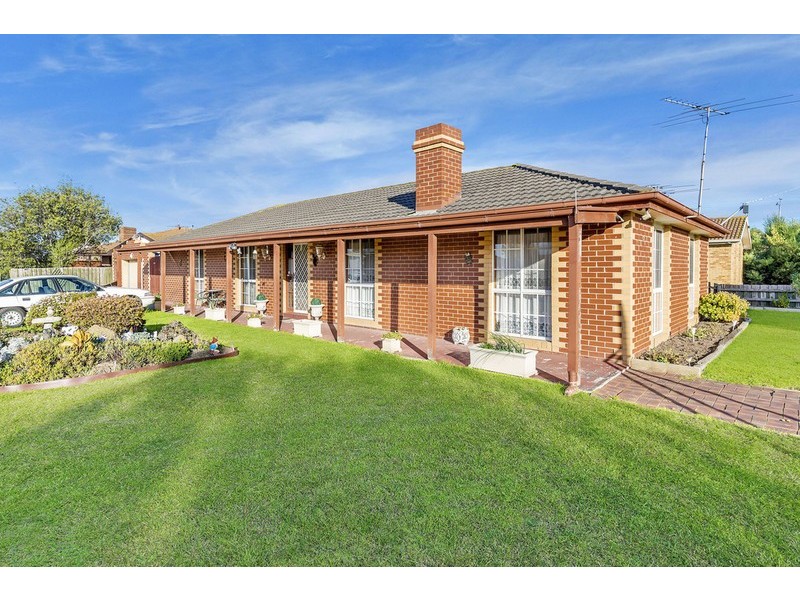 69 Gillingham Crescent, Craigieburn VIC 3064
