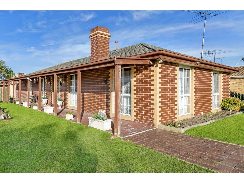 69 Gillingham Crescent, Craigieburn VIC 3064