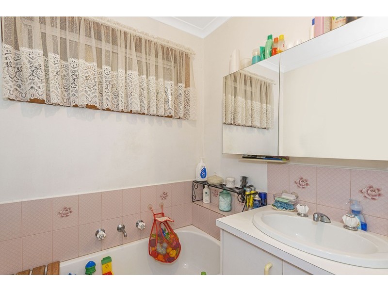 69 Gillingham Crescent, Craigieburn VIC 3064