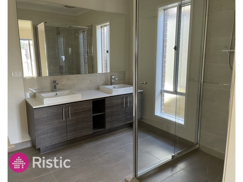 29 Muir Way, Mernda VIC 3754