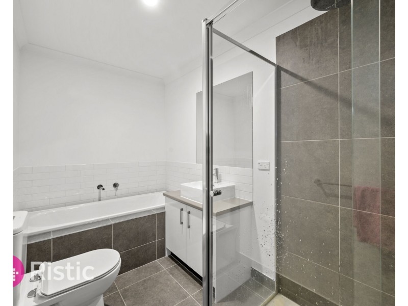 12 Sheba Way, Wollert VIC 3750