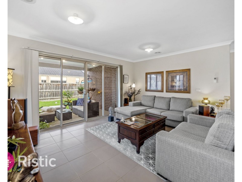 4 Ethan Road, Point Cook VIC 3030