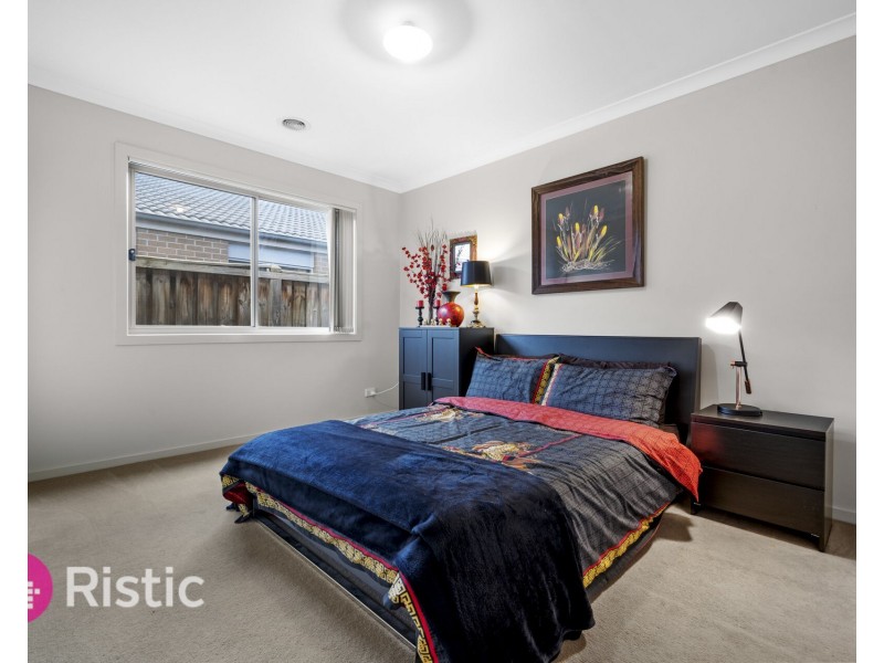 4 Ethan Road, Point Cook VIC 3030