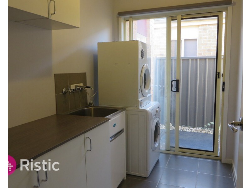 5 Panton Gap Drive, South Morang VIC 3752