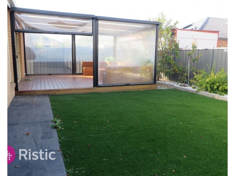 5 Panton Gap Drive, South Morang VIC 3752