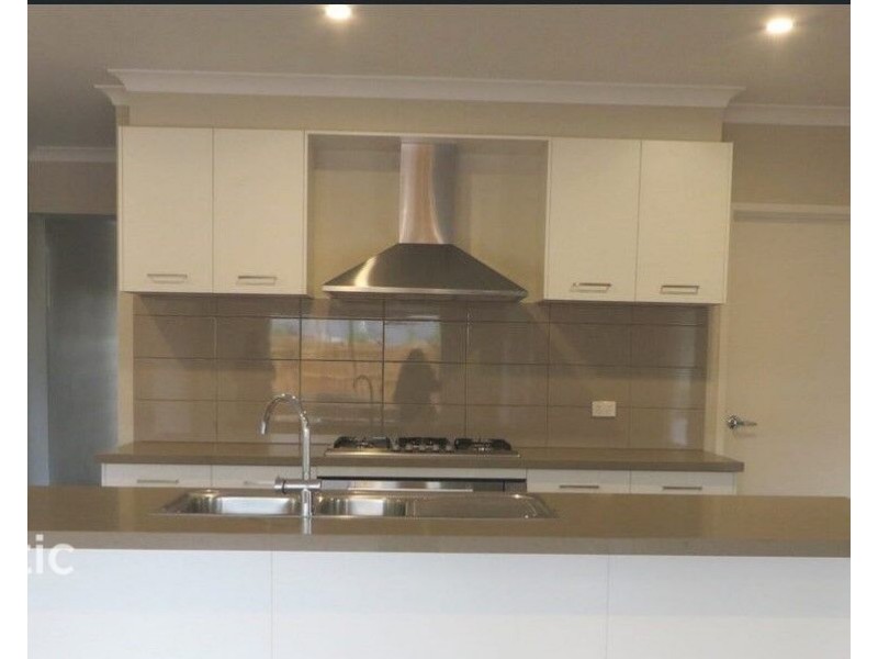 41 Newington Parade, Mernda VIC 3754