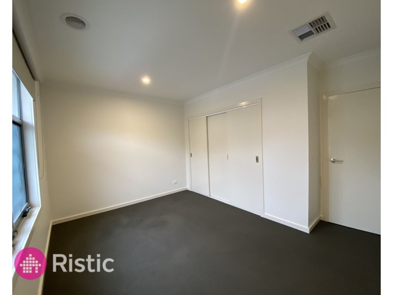 13/37 Gordons Road, South Morang VIC 3752