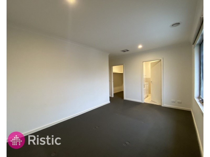 13/37 Gordons Road, South Morang VIC 3752