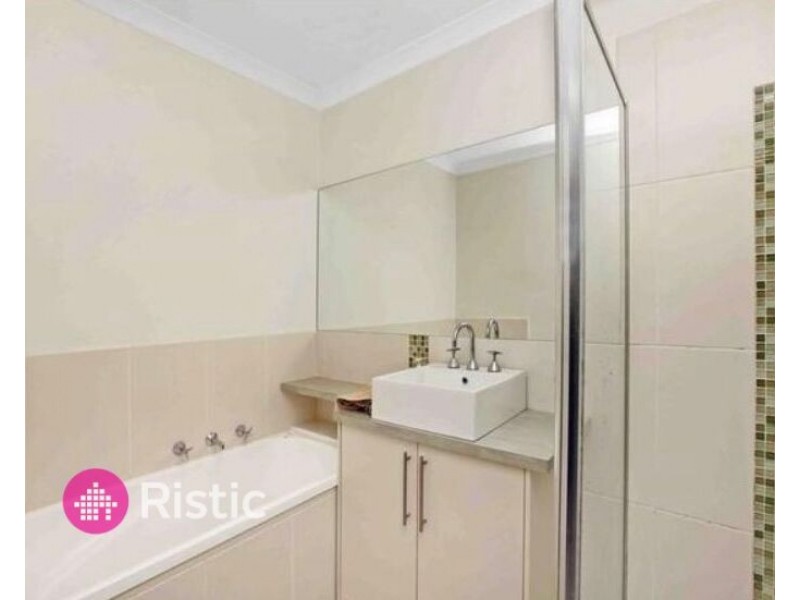 6 Madden Drive, South Morang VIC 3752