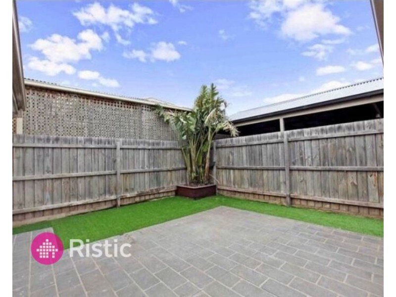 6 Madden Drive, South Morang VIC 3752