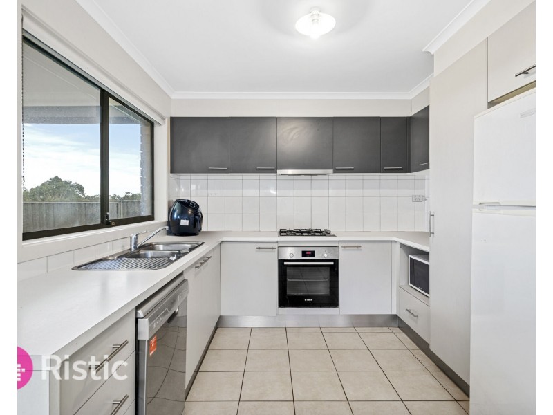 3 Doonie Way, Pakenham VIC 3810