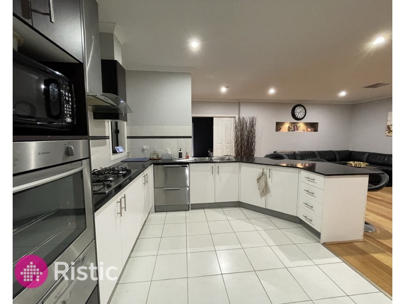 24 Sistine Row, Mernda VIC 3754