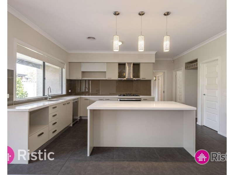 4 Fulham Way, Wollert VIC 3750