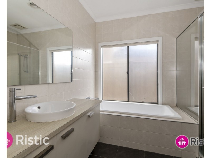 4 Fulham Way, Wollert VIC 3750