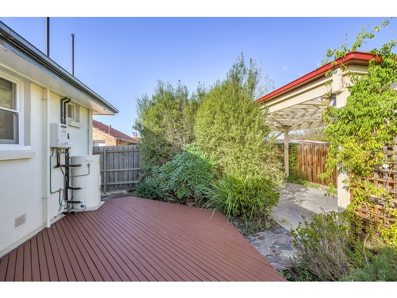 1/94 Whitelaw Street, Reservoir VIC 3073