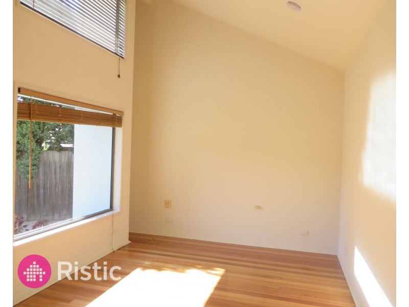 1 Woodlands Grove, Bundoora VIC 3083