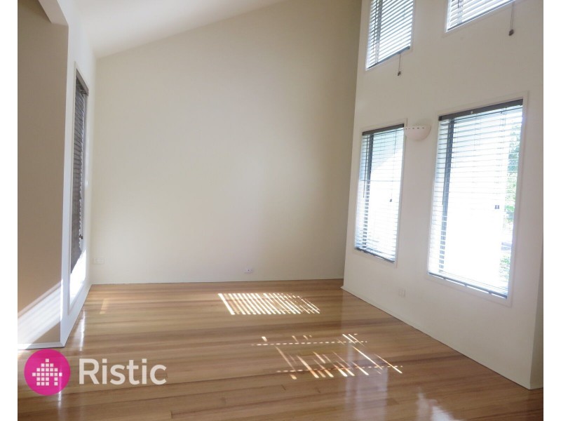 1 Woodlands Grove, Bundoora VIC 3083