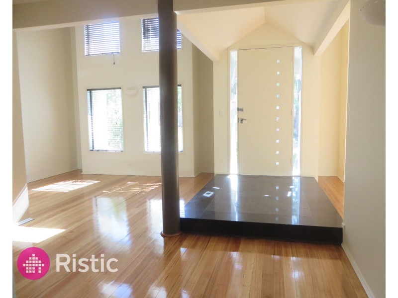 1 Woodlands Grove, Bundoora VIC 3083