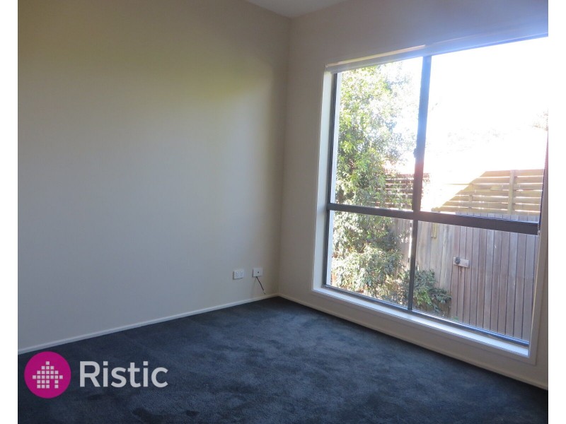 1 Woodlands Grove, Bundoora VIC 3083