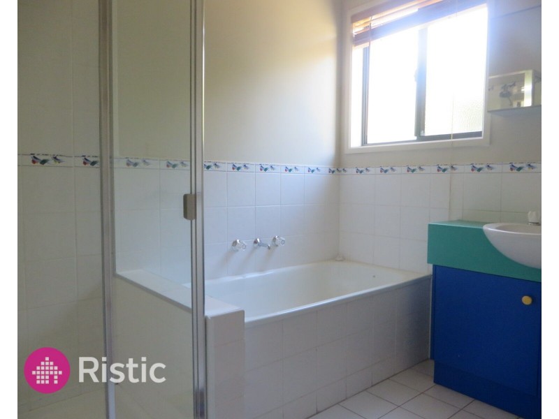 1 Woodlands Grove, Bundoora VIC 3083