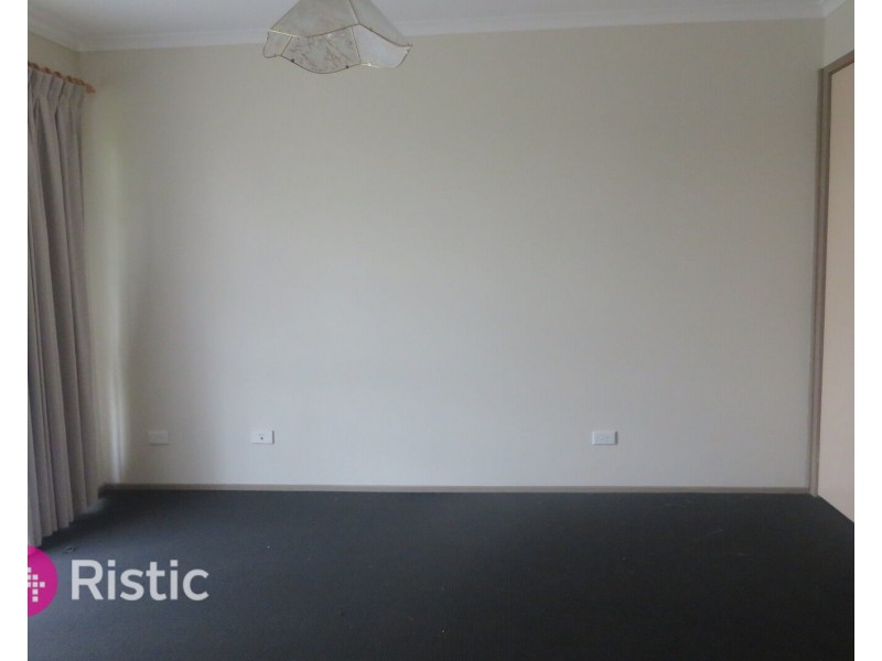 103 Centenary Drive, Mill Park VIC 3082