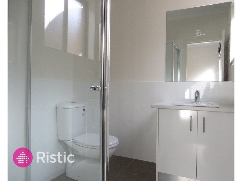 4 Bergamot Way, South Morang VIC 3752