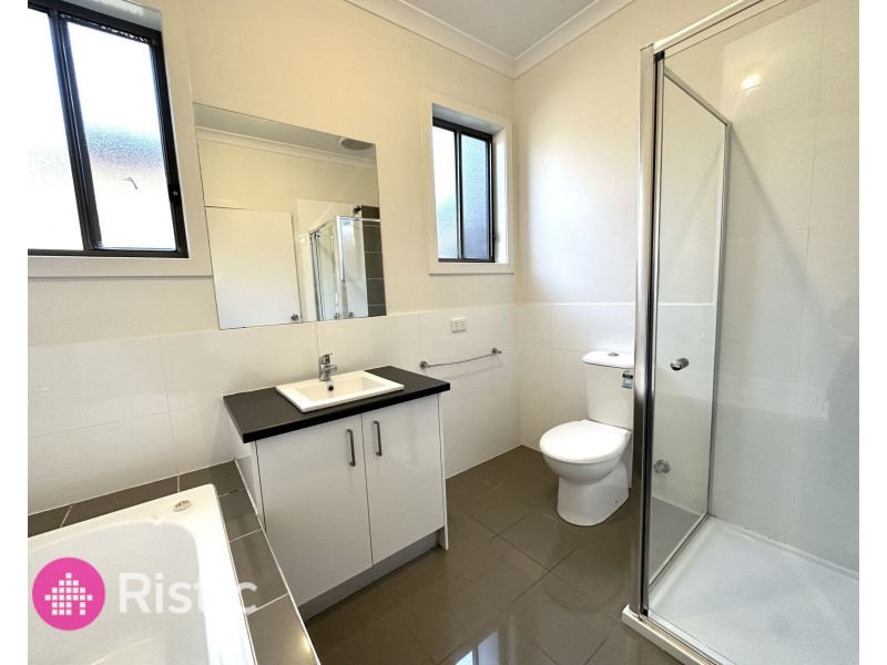 4 Bergamot Way, South Morang VIC 3752