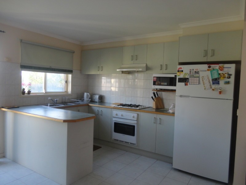 8/7 Kalman Road, Epping VIC 3076