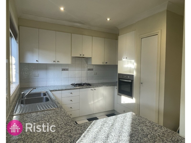 1/22 Hawkes Drive, Mill Park VIC 3082